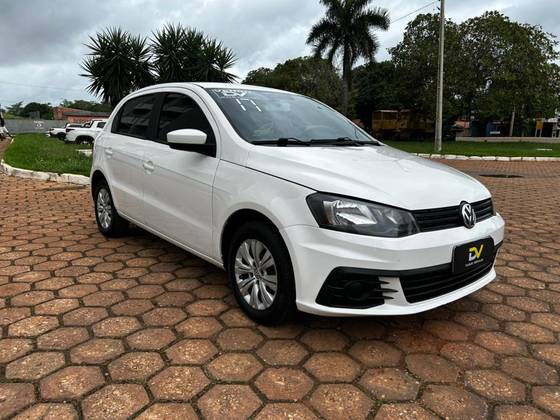 VOLKSWAGEN GOL 1.6 MSI TOTALFLEX TRENDLINE 4P MANUAL VOLKSWAGEN GOL 1.6 MSI TOTALFLEX TRENDLINE 4P MANUAL